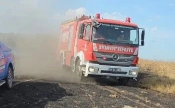 Silivri’de otluk alan yangını paniğe neden oldu