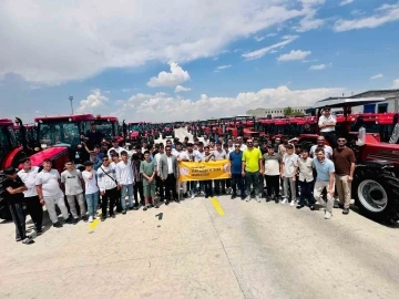 Silopi’den 80 öğrenci kültür gezisi için Konya’ya götürüldü
