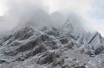 Şırnak Nisan ayında beyaza büründü
