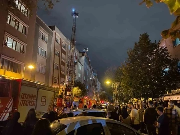 Şişli’de korkutan yangın: 7 katlı binanın çatısı alev alev yandı
