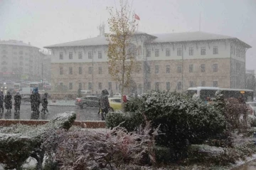 Sivas’ta kar özlemi sona erdi