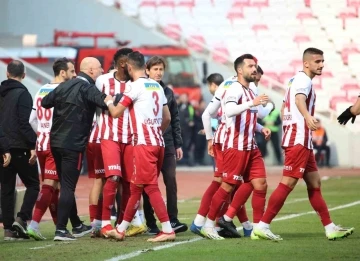 Sivasspor evinde kaybetmiyor
