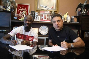 Sivasspor, Modou Barrow’u kadrosuna kattı
