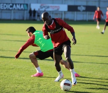 Sivasspor şut ve taktik çalıştı
