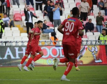 Sivasspor’un genç oyuncusu Emre Gökay siftah yaptı