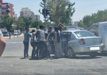 Siverek’te yol verme kavgasında 2 grup birbirine girdi
