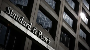 S&P: Yüksek faiz oranları varlık fiyatlarını daha da zorlayabilir