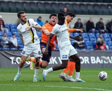 Spor Toto Süper Lig: Başakşehir: 1 - MKE Ankaragücü: 0 (İlk yarı)
