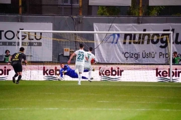 Spor Toto Süper Lig: İstanbulspor: 1 - Giresunspor: 0 (İlk yarı)
