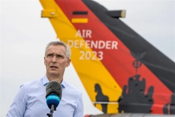 Stoltenberg, Air Defender Tatbikatı’na katılan askerleri ziyaret etti
