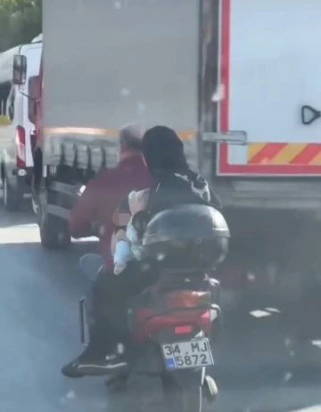 Sultanbeyli’de bir motosiklette 4 kişi: O anlar kamerada
