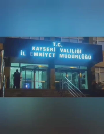 Şüphelenilen araçtan uyuşturucu çıktı
