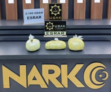 Şüpheli araçtan 3 kilogram esrar çıktı