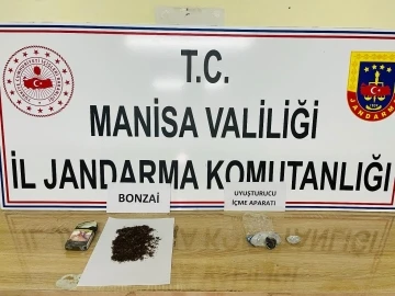 Şüpheli araçtan bonzai çıktı
