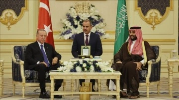 Suudi Arabistan basınında, Erdoğan'ın ziyaretiyle ilgili "tarihi ilişkiler" vurgusu