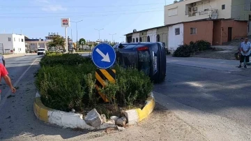 Takla atan otomobilden burnu bile kanamadan çıktı
