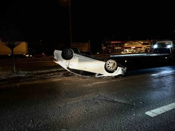 Takla atan otomobilden burnu bile kanamdan çıktı
