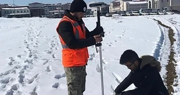 Talas, Deprem Bölgesinde Çok Yönlü Çalışıyor
