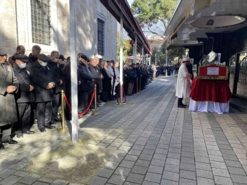 ’Tamburalı Paşa’ Hasan Kundakçı Üsküdar’da askeri tören ile son yolculuğuna uğurlandı