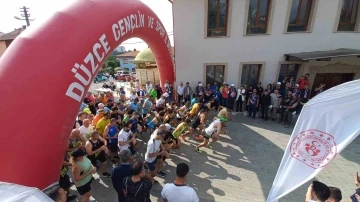 Tarihi İpek Yolu trail koşusu 700 sporcu ile start aldı