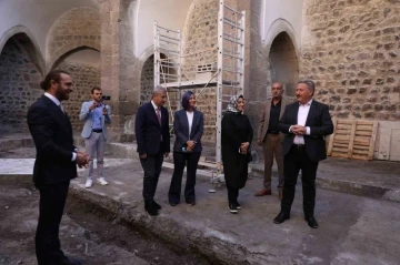 Tarihine sahip çıkan Melikgazi, Köşk Medrese’yi gün yüzüne çıkarıyor
