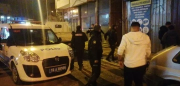 Bursa'da çıkan kavgada başında şişe kırıldı