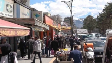 Tatvan’da bayram yoğunluğu
