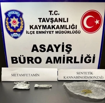 Tavşanlı’da durdurulan araçta uyuşturucu ele geçirildi
