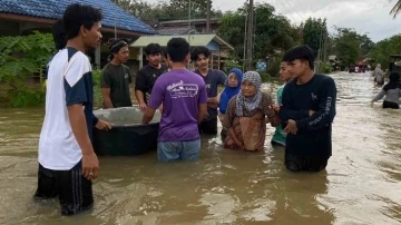 Tayland’ın güneyinde sel felaketi: 20 bin ev selden etkilendi
