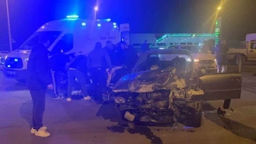 Tekirdağ’da iki otomobil çarpıştı: 4 yaralı
