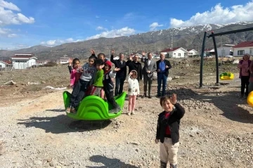 Tekirdağ’dan afet bölgesine çocuk parkları
