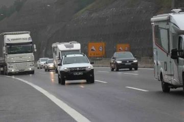 TEM Otoyolu Bolu geçişinde bayram yoğunluğu
