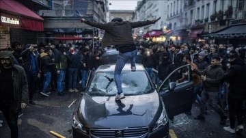 Terör örgütü PKK yanlıları Paris'i savaş alanına çevirdi