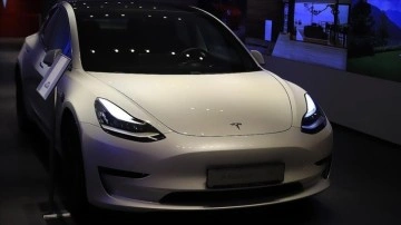 Tesla, 2 milyondan fazla aracı otopilot yazılımını güncellemek için geri çağıracak