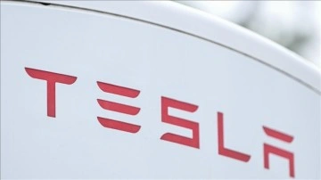 Tesla, ABD'de ilk "otopilot" davasını kazandı