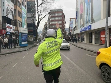 Ticari araçlara denetim yapıldı
