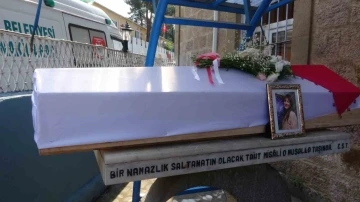 Tiyatro ve dizi oyuncusu Seda Fettahoğlu memleketinde son yolculuğuna uğurlandı
