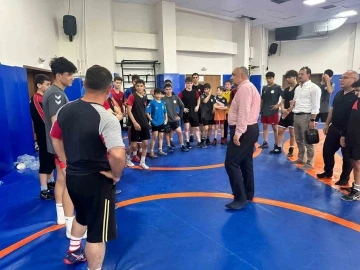 TOHM’dan 7 güreşçi Milli Takım kampına  gidiyor
