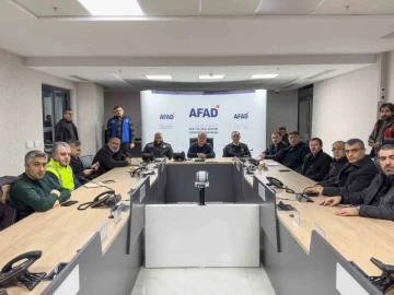 Tokat’tan deprem bölgesine 15 kişilik arama kurtarma ekibi sevk edildi
