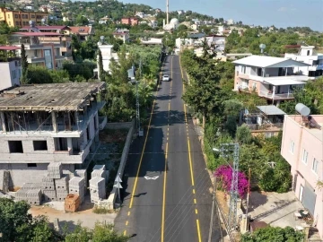 Toroslar’da yol bakım ve onarım çalışmaları sürüyor
