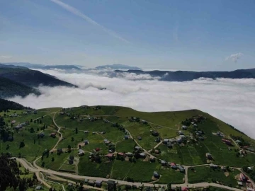 Trabzon’un yaylalarından eşsiz bulut denizi manzaraları
