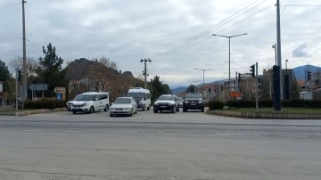 Trafik lambası kırmızıda takılı kalınca sürücüler zor anlar yaşadı
