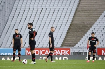 Trendyol Süper Lig: Fatih Karagümrük: 0 - Gaziantep FK: 3 (Maç sonucu)
