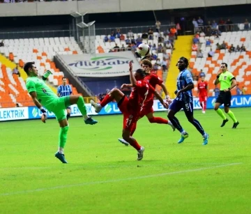 Trendyol Süper Lig: Y. Adana Demirspor:2 - Pendikspor: 0 (İlk yarı)
