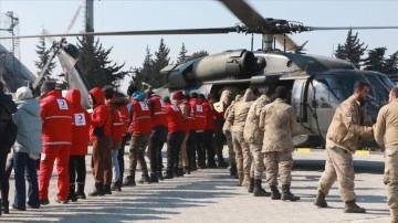 Türk Kızılaydan depremden etkilenen köylere gıda desteği