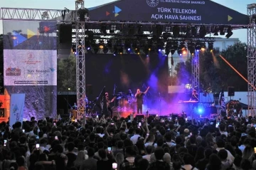 Türk Telekom, Beyoğlu Kültür Yolu Festivali kapsamında AKM’de yeni etkinlikler düzenleyecek
