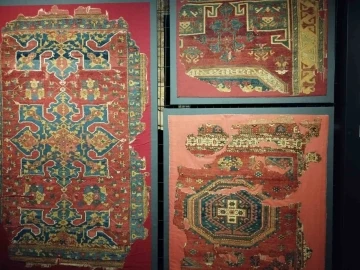 Türk ve İslam Eserleri Müzesi’nde ‘Aşkla Düğümlenen Sanat: Türk Halıları’ sergisine yoğun ilgi
