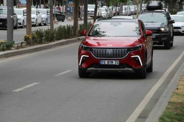 Türkiye’nin yerli otomobili Togg Batman’da yoğun ilgi gördü
