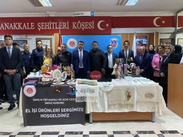 Tutuklu ve hükümlülerin el emeği göz nuru ürünleri sergilendi
