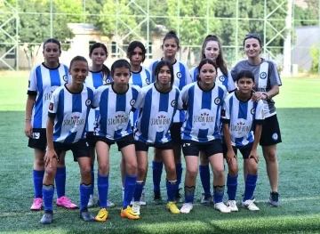 U13-U15 Kız Futbol Ligi’nde ilk düdük çaldı
